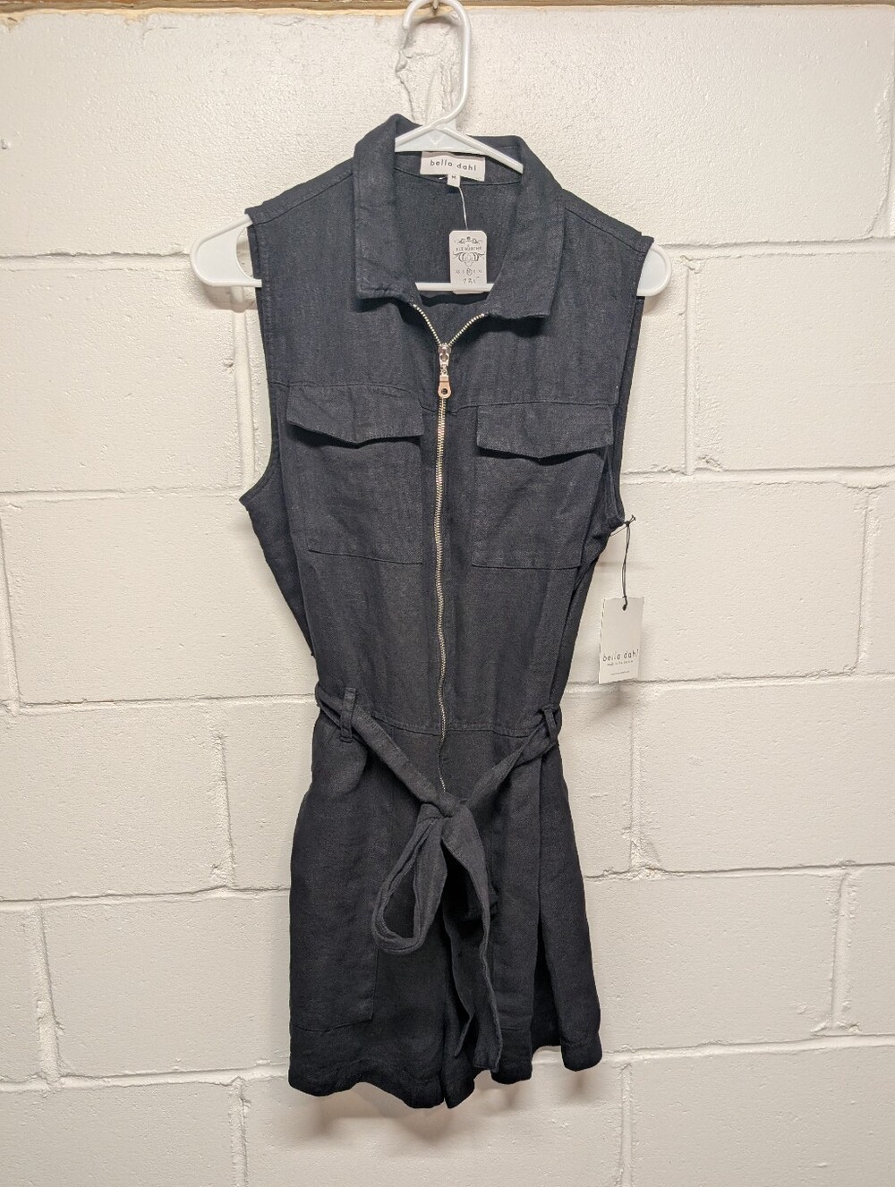 New Bella Dahl Sleeveless Zip-Front Romper Dress Linen Charcoal Black (Medium)